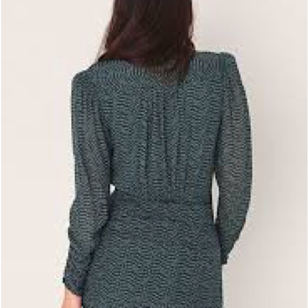 Chic Long Sleeve Patterned Dress - Picture 4 of 8